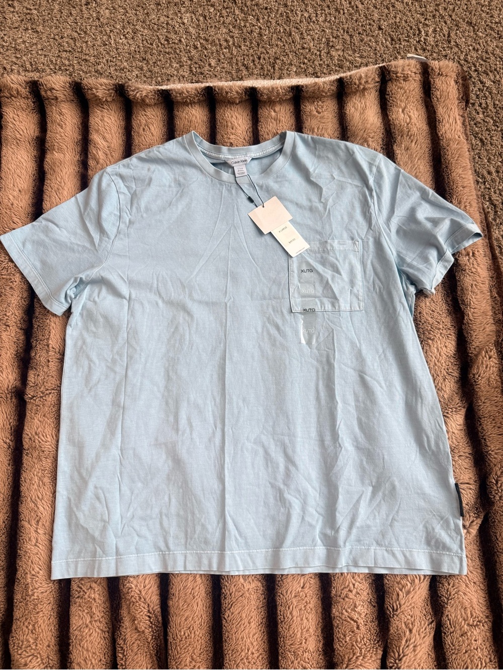 Calvin Klein Men’s Light Blue Pocket T-Shirt Size XL NWT